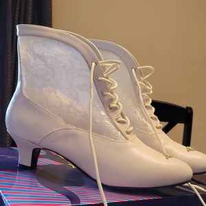 Fun and funky Ivory boots
